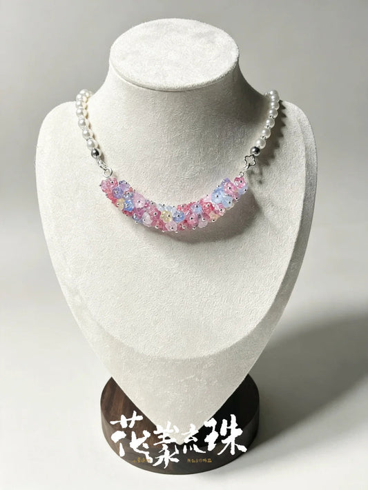 Flower-and-Pearl Necklace